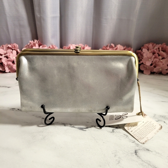 NWT HOBO LE Lauren Wallet/Clutch Silver Metallic Leather - Picture 7 of 10